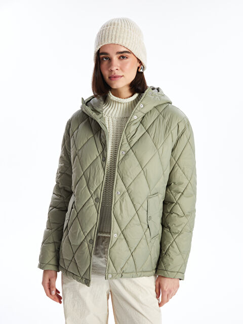 XSIDE Kapüşonlu Kapitone Oversize Kadın Şişme Mont - W42921Z8-KEL