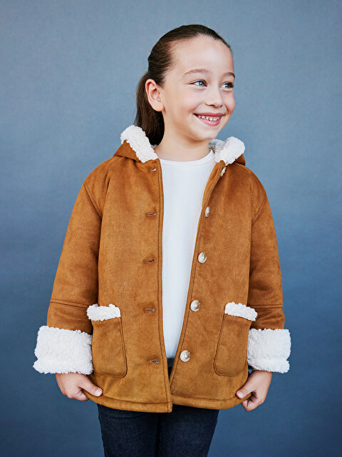 LCW Kids Kapüşonlu Süet Kız Çocuk Mont - W43028Z1-GQB