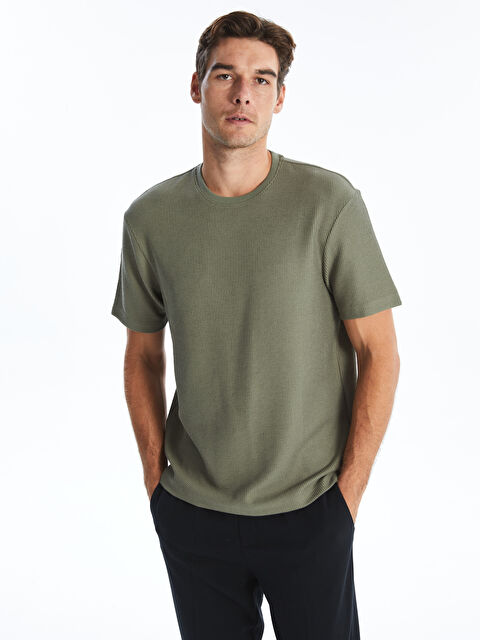 LCW Vision Bisiklet Yaka Kısa Kollu Erkek Dokulu Tişört - W43508Z8-Y8Q