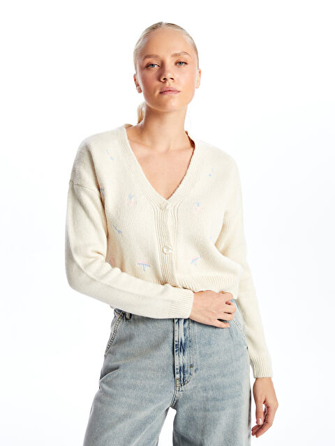 XSIDE V Yaka Nakışlı Uzun Kollu Kadın Triko Hırka - W43526Z8-S0Q