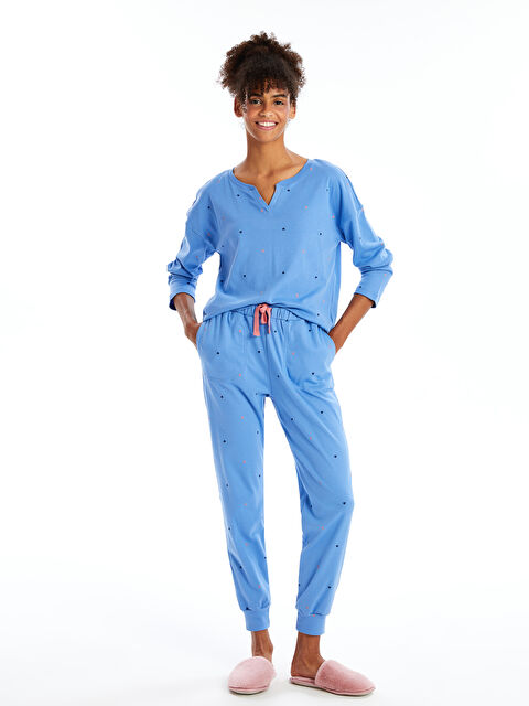 LCW DREAM Kaçık Yaka Desenli Uzun Kollu Kadın Pijama Takımı - W44208Z8-LQQ