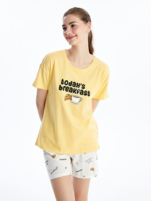 LCW DREAM Bisiklet Yaka Baskılı Kısa Kollu Kadın Şortlu Pijama Takımı - W44506Z8-LRA