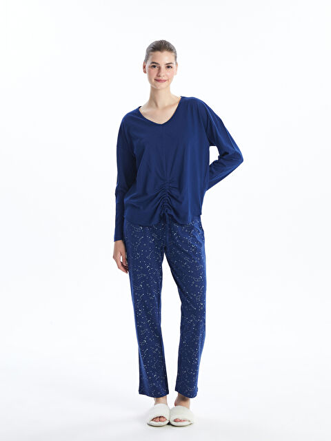 LCW DREAM V Yaka Desenli Uzun Kollu Kadın Pijama Takımı - W44565Z8-LSF