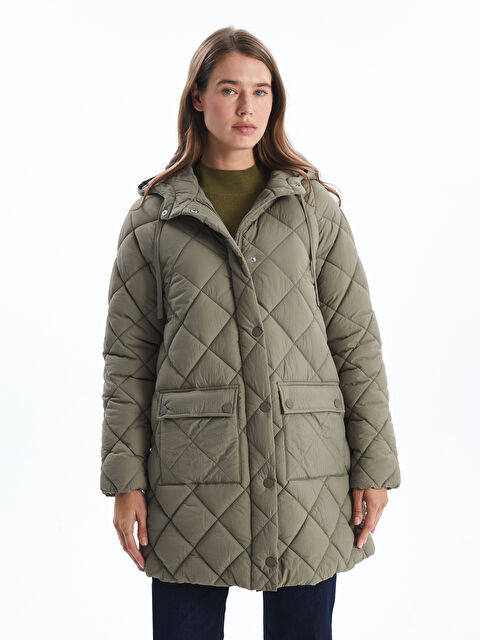 LCW Modest Kapüşonlu Kapitone Oversize Kadın Şişme Mont - W47610Z8-V5N