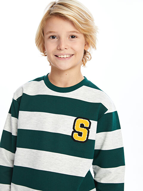 LCW Kids Bisiklet Yaka Erkek Çocuk Sweatshirt - W48382Z4-LRR