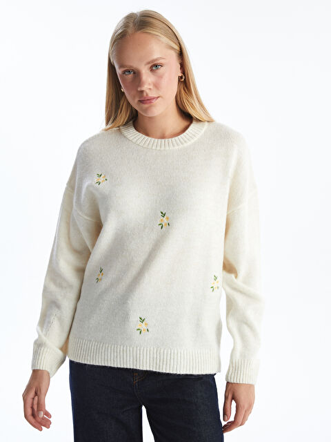 LCW Comfort Bisiklet Yaka Nakışlı Kadın Triko Kazak - W49092Z8-S0Q