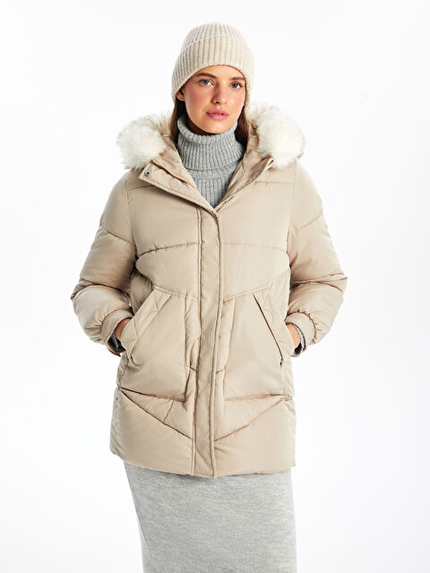 LCW Vision Kapüşonlu Kadın Şişme Mont - W49629Z8-YE2