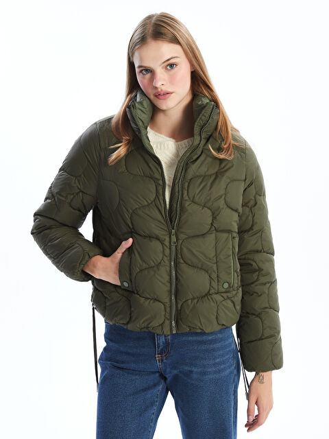 LCW Vision Dik Yaka Kendinden Desenli Kadın Şişme Mont - W49984Z8-YAB