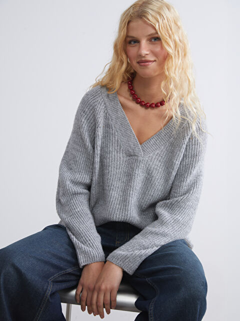 XSIDE V Yaka Dokulu Kadın Triko Kazak - W4AB01Z8-V44