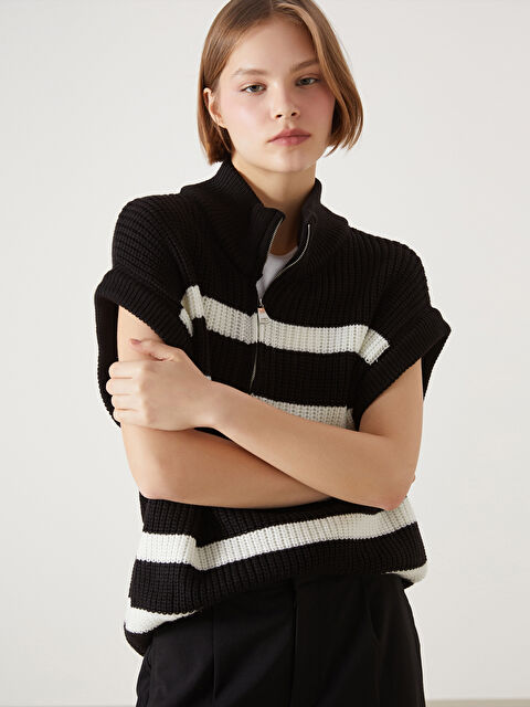 XSIDE Dik Yaka Renk Bloklu Kadın Triko Süveter - W4AB04Z8-CVL