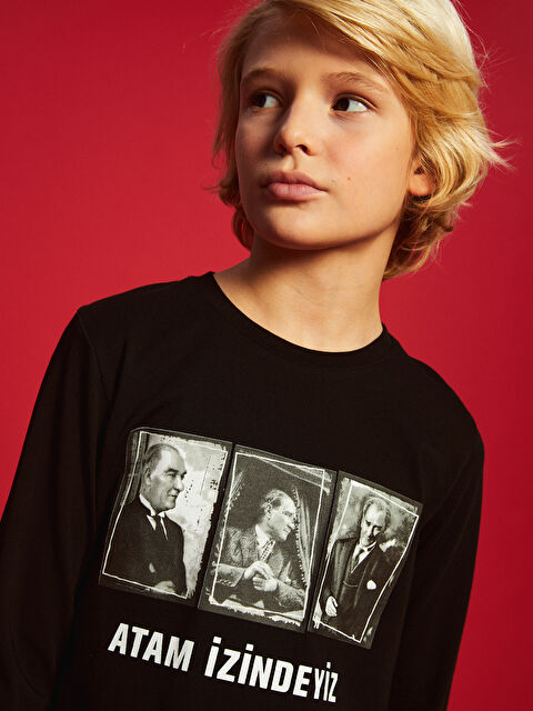 LCW Kids Bisiklet Yaka Atatürk Baskılı Erkek Çocuk Tişört - W4AO02Z4-CVL