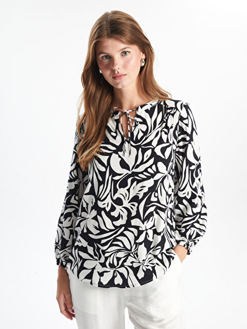 LCWAIKIKI Classic Tie Neck Patterned Women's Blouse - W4AP68Z8-LU7