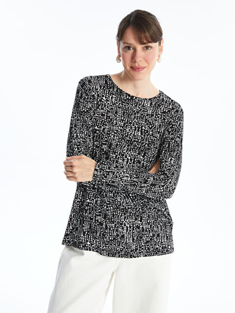 LCW Grace Bisiklet Yaka Desenli Kadın Tişört - W4AR43Z8-LQJ