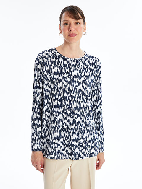 LCW Grace Bisiklet Yaka Desenli Kadın Tişört - W4AR43Z8-LSJ