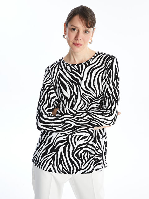 LCW Grace Bisiklet Yaka Desenli Kadın Tişört - W4AR43Z8-SW5