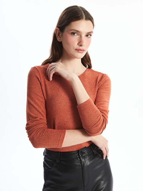 LCWAIKIKI Classic Bisiklet Yaka Kadın Tişört - W4BU33Z8-LBN