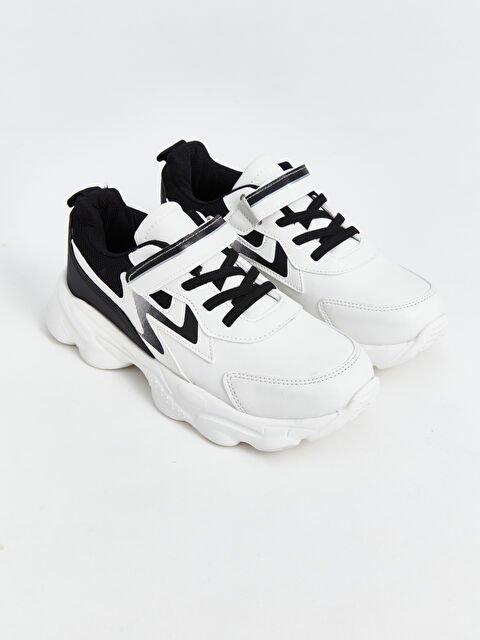 LCW STEPS أحذية رياضية للأولاد بأربطة وشريط لاصق - W4DC09Z4-Q6K