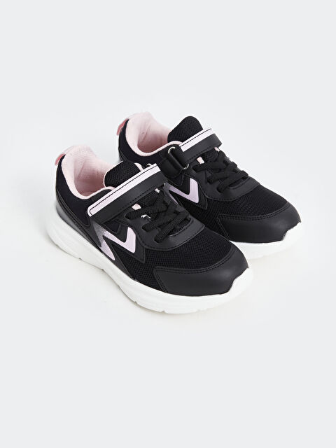 LCW STEPS Bağcık ve Cırt Cırtlı Kız Çocuk Spor Ayakkabı - W4DP96Z4-RQL