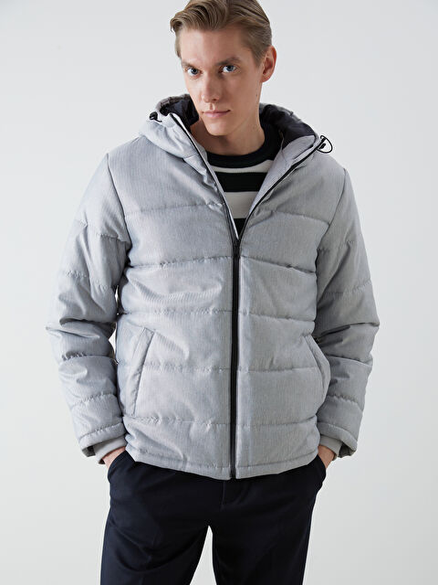 LCWAIKIKI Classic Standart Kalıp Kapüşonlu Erkek Şişme Mont - W4DP97Z8-LAL