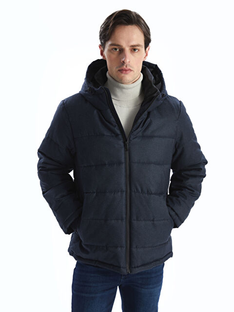 LCWAIKIKI Classic Standart Kalıp Kapüşonlu Erkek Şişme Mont - W4DP97Z8-LSJ