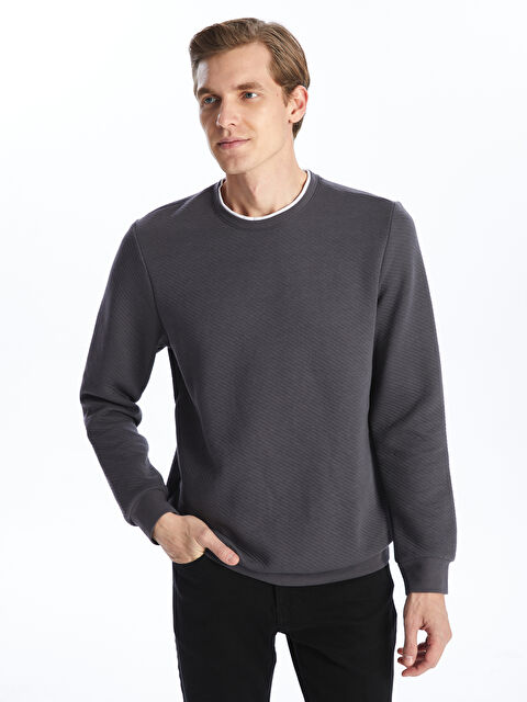 LCWAIKIKI Classic Bisiklet Yaka Uzun Kollu Erkek Sweatshirt - W4DS15Z8-YHS