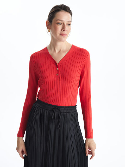 LCWAIKIKI Basic V Yaka Dokulu Kadın Triko Kazak - W4EG65Z8-L7H