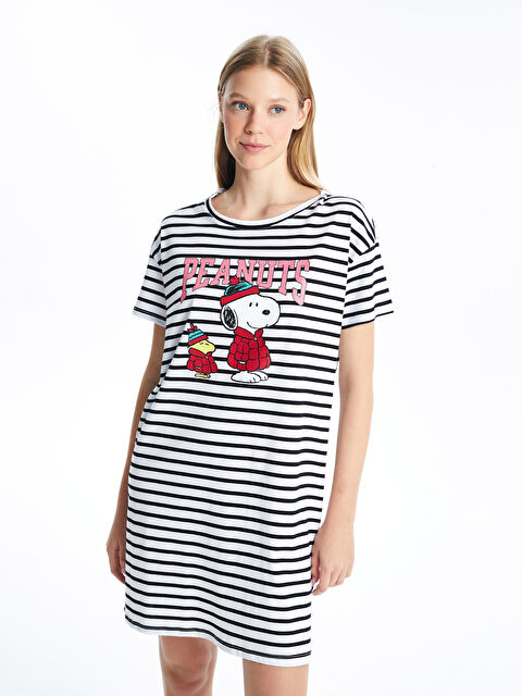 LCW DREAM Bisiklet Yaka Snoopy Baskılı Kadın Gecelik - W4EP31Z8-LEG