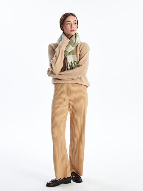 LCW ECO Beli Lastikli Düz Geniş Paça Kadın Triko Pantolon - W4ER22Z8-S4M