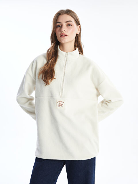 LCW Modest Dik Yaka Nakışlı Oversize Kadın Pelüş Tunik - W4ER93Z8-FWM