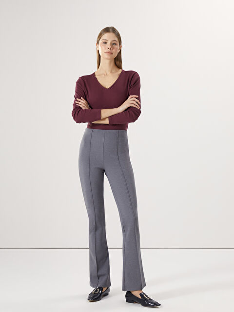 LCWAIKIKI Classic Ekstra Dar Fit İspanyol Paça Kadın Pantolon - W4FM36Z8-L8N