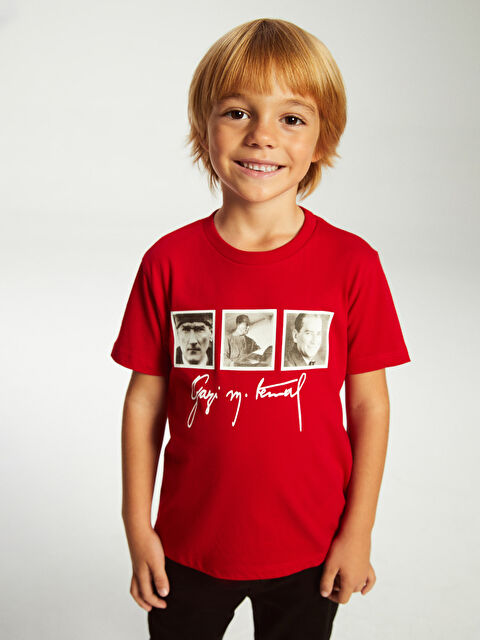 LCW Kids Bisiklet Yaka Atatürk Baskılı Erkek Bebek Tişört - W4H135Z1-HJY