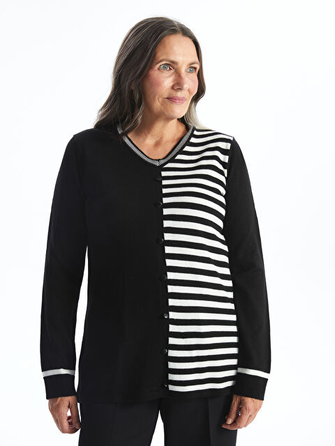 LCW Grace V Yaka Çizgili Uzun Kollu Kadın Triko Kazak - W4H249Z8-LEG