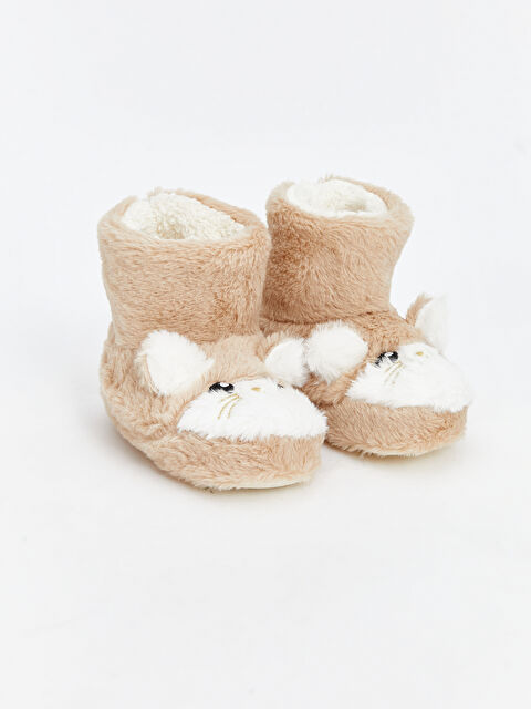 LCW STEPS Nakış Detaylı Pelüş Kız Bebek Ev Botu - W4H280Z1-YLN