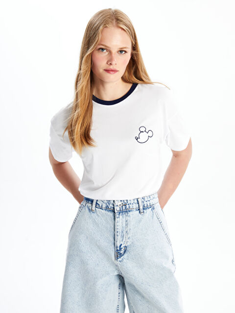 LCW Vision Bisiklet Yaka Mickey Mouse Baskılı Kısa Kollu Kadın Tişört - W4H630Z8-Q6K