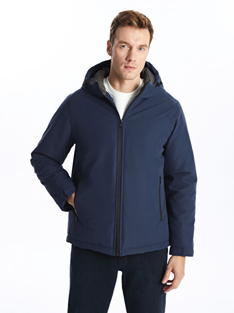 LCWAIKIKI Classic Standart Kalıp Kapüşonlu Erkek Mont - W4HR28Z8-RFD