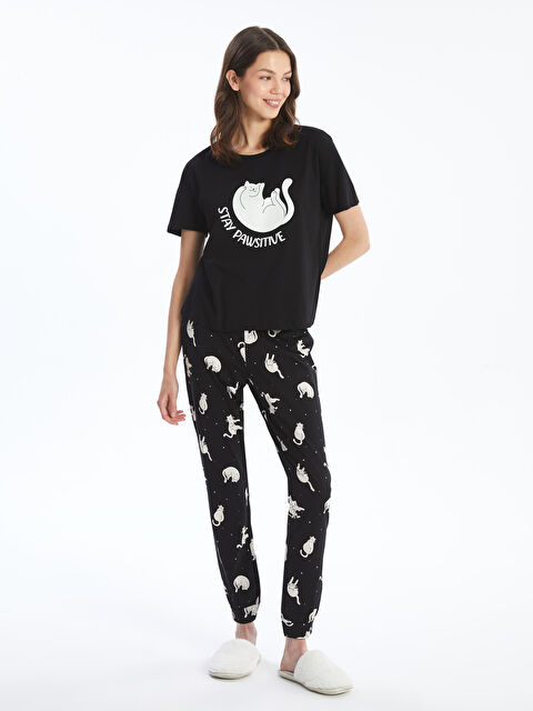 LCW Young H12 Bisiklet Yaka Baskılı Kadın Pijama Takımı - W4HU55Z8-LQJ