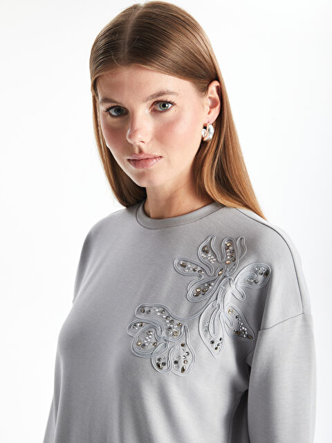 LCWAIKIKI Basic Bisiklet Yaka Nakışlı Oversize Kadın Tunik - W4I246Z8-QZG