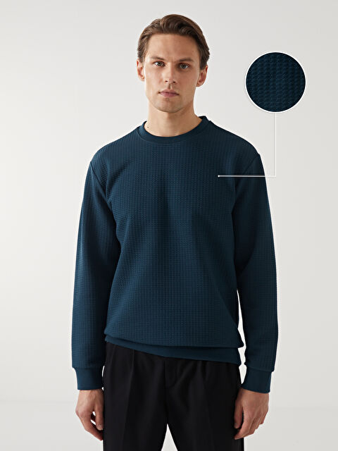 LCW Vision Bisiklet Yaka Uzun Kollu Erkek Sweatshirt - W4IJ50Z8-L1R