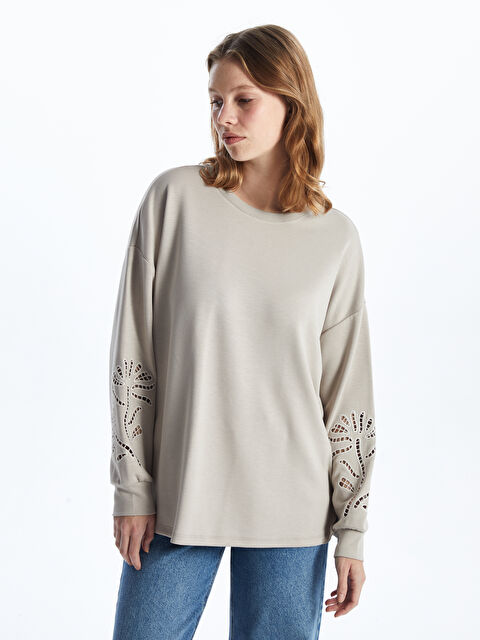 LCWAIKIKI Basic Bisiklet Yaka Ajurlu Oversize Kadın Sweatshirt - W4IK77Z8-FNM