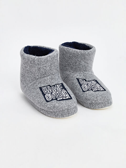 LCW STEPS Yazı Nakışlı Erkek Çocuk Pelüş Ev Botu - W4IL00Z4-R17