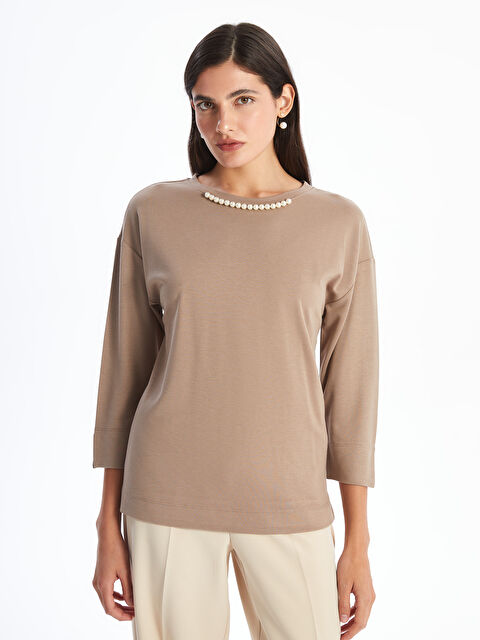 LCWAIKIKI Classic Bisiklet Yaka Boncuk İşlemeli Kadın Bluz - W4IU57Z8-GE8