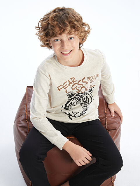 LCW Kids Bisiklet Yaka Erkek Çocuk Pijama Takımı - W4J031Z4-L8Q