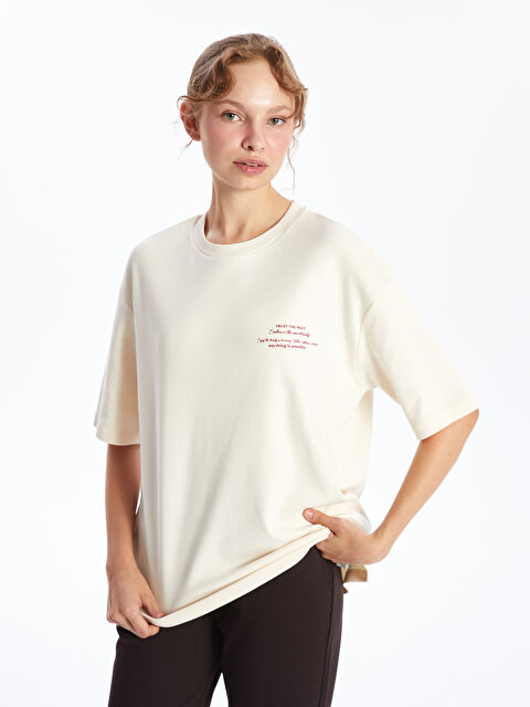 LCW Vision Bisiklet Yaka Baskılı Oversize Kadın Tişört - W4J291Z8-RQH