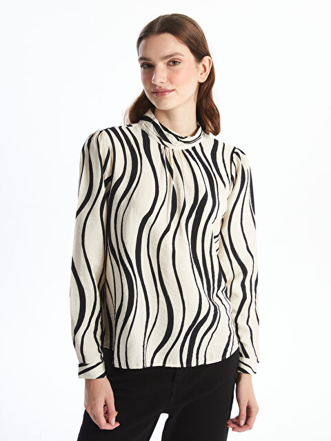 LCWAIKIKI Classic Dik Yaka Desenli Oversize Kadın Bluz - W4JI10Z8-LU7