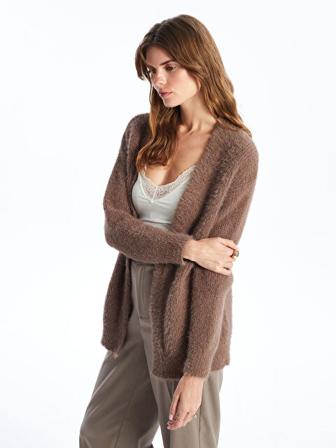 LCWAIKIKI Classic V Yaka Parlak Görünümlü Kadın Triko Hırka - W4JI96Z8-DGA