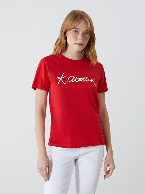 XSIDE Bisiklet Yaka Atatürk İmza Baskılı Kadın Tişört - W4JU25Z8-RWZ