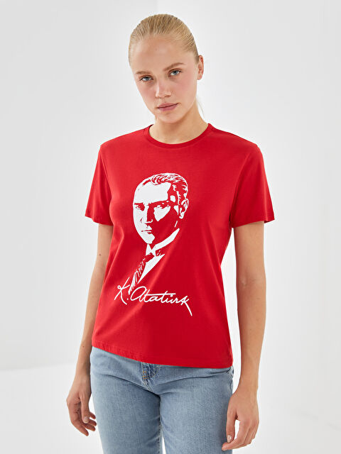 XSIDE Bisiklet Yaka Atatürk Temalı Kadın Tişört - W4JU26Z8-RWZ