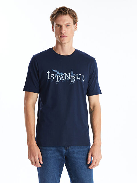 LCWAIKIKI Classic Bisiklet Yaka Kısa Kollu İstanbul Baskılı Penye Erkek Tişört - W4JY26Z8-NOO