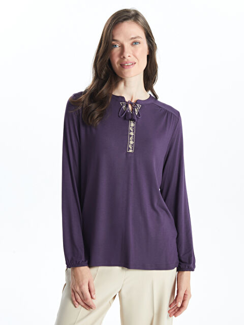 LCW Grace Bağlamalı Yaka Nakışlı Kadın Bluz - W4K374Z8-HPK