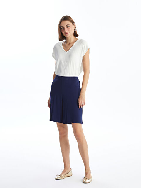 LCWAIKIKI Basic Beli Lastikli Kadın Şort - W4K517Z8-YZA